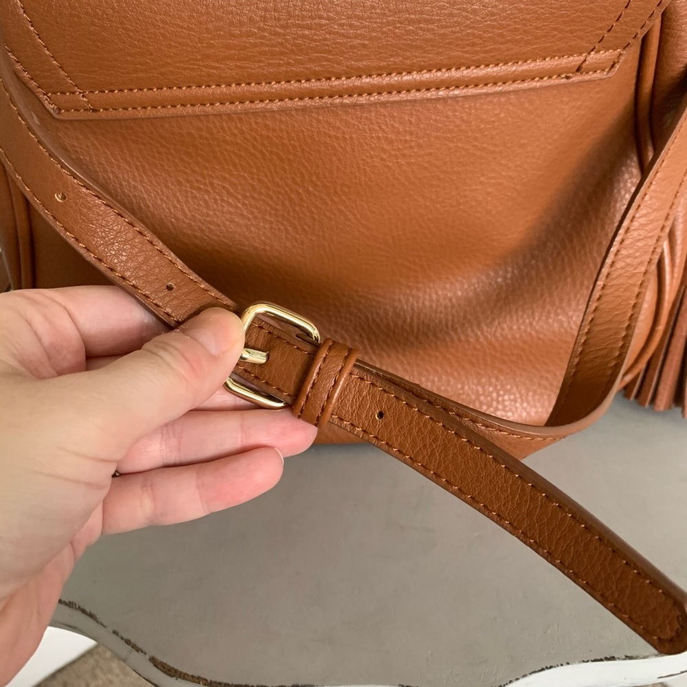 Old Navy Camel Saddlebag Crossbody Bag - Picture 4 of 8